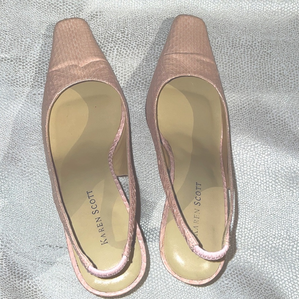 Women’s Light Pink Snakeskin Heels - Picture 3 of 6